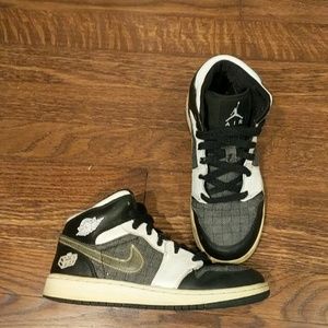 🚫SOLD ON MERC🚫Nike high top Air Jordan